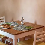 Depandance Con Giardino شقة *