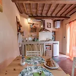 شقة Depandance Con Giardino مونتيلوبو فيورنتينو