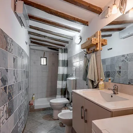 Depandance Con Giardino Apartment *