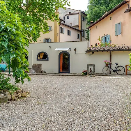 Depandance Con Giardino Apartment
